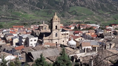 Maltempo: Pomarico conta i danni, chiusa la Chiesa Madre